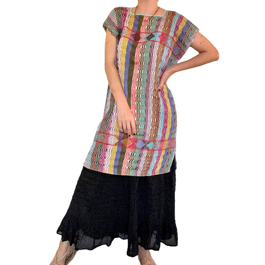 Huipil hecho en Telar de cintura con hilo de algodón modelo Arcoíris