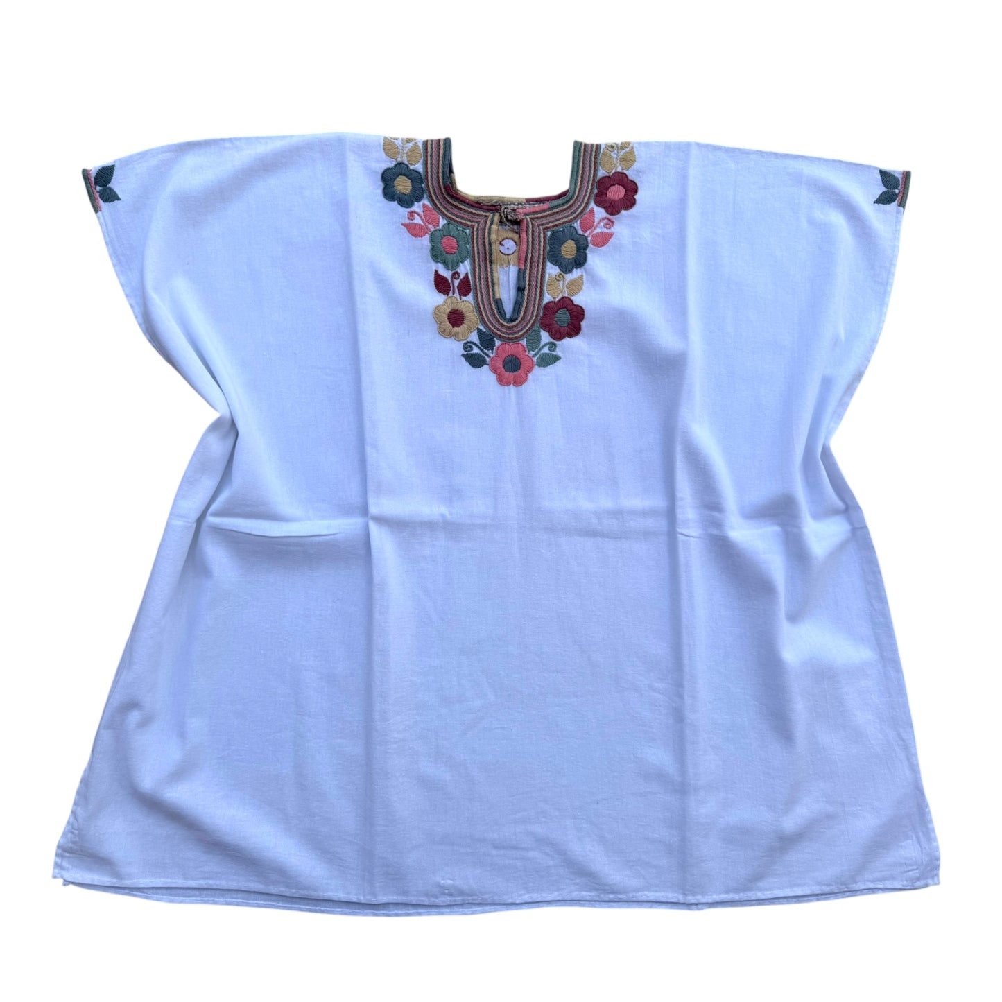 Blusa de manta bordada a mano talla XXL modelo Cadenilla Flor