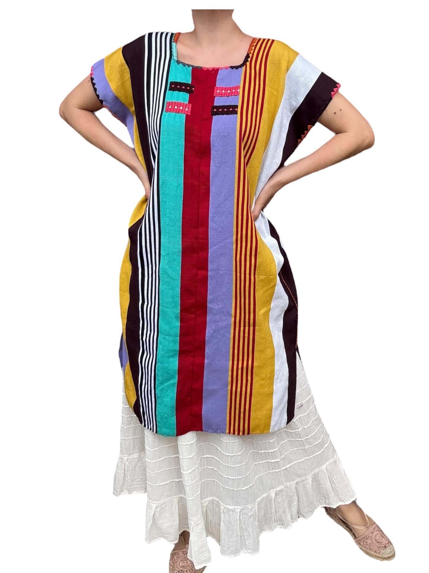 Huipil Oxchuc hecho en Telar de cintura con hilo de algodón