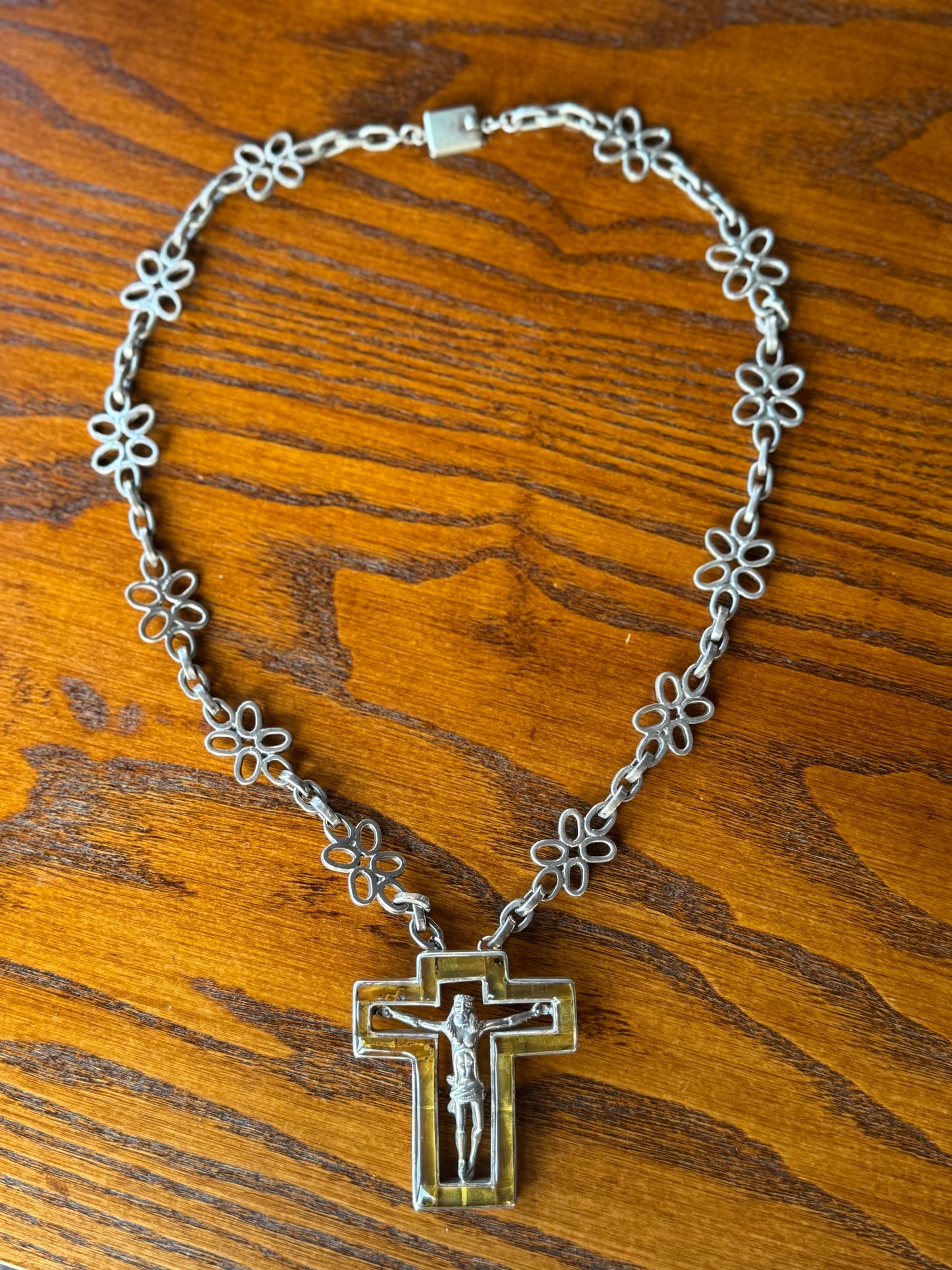 Collar Cristo Plata 925 y Ámbar de primera