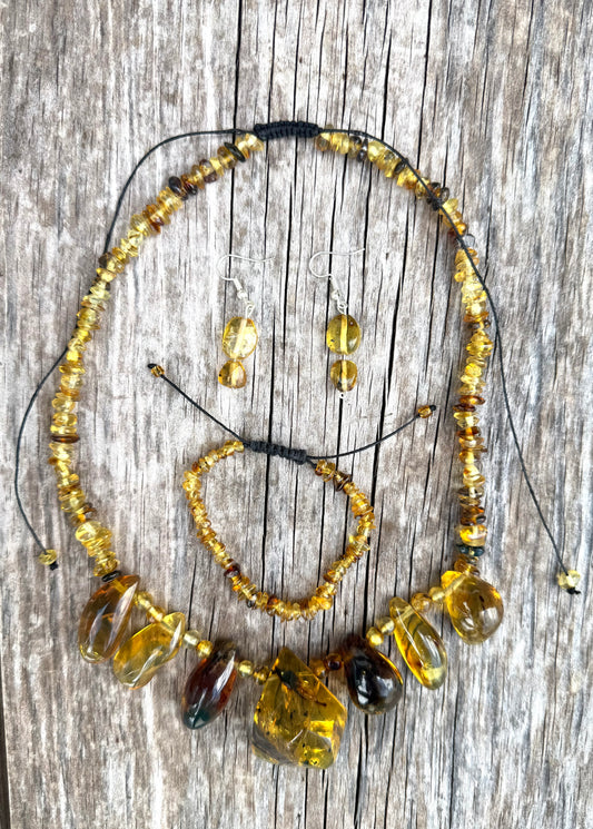 Juego Collar, Aretes y Pulsera de Ámbar