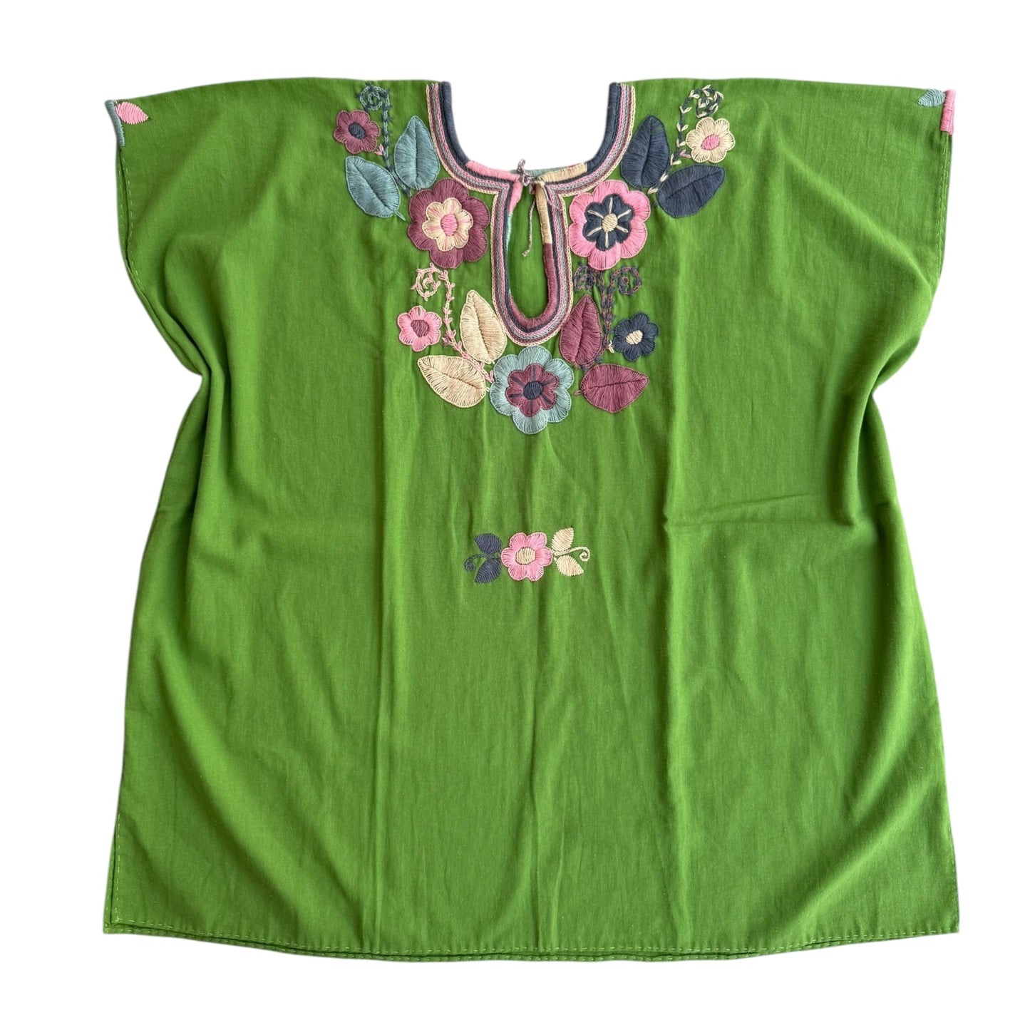 Blusa de manta bordada a mano talla XXL modelo Cadenilla Flor