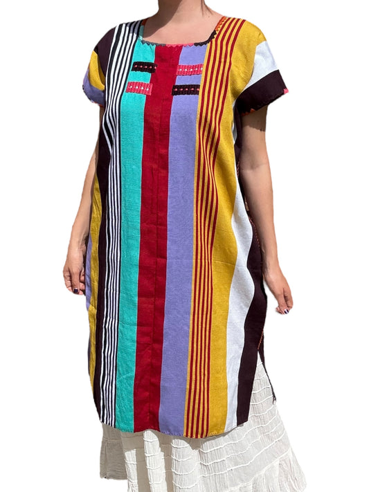 Huipil Oxchuc hecho en Telar de cintura con hilo de algodón