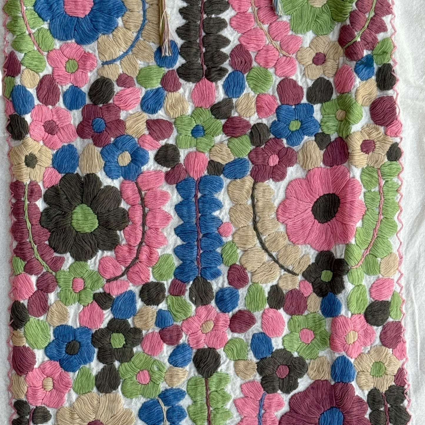 Blusa de manta bordada a mano talla XXL modelo Hortensia