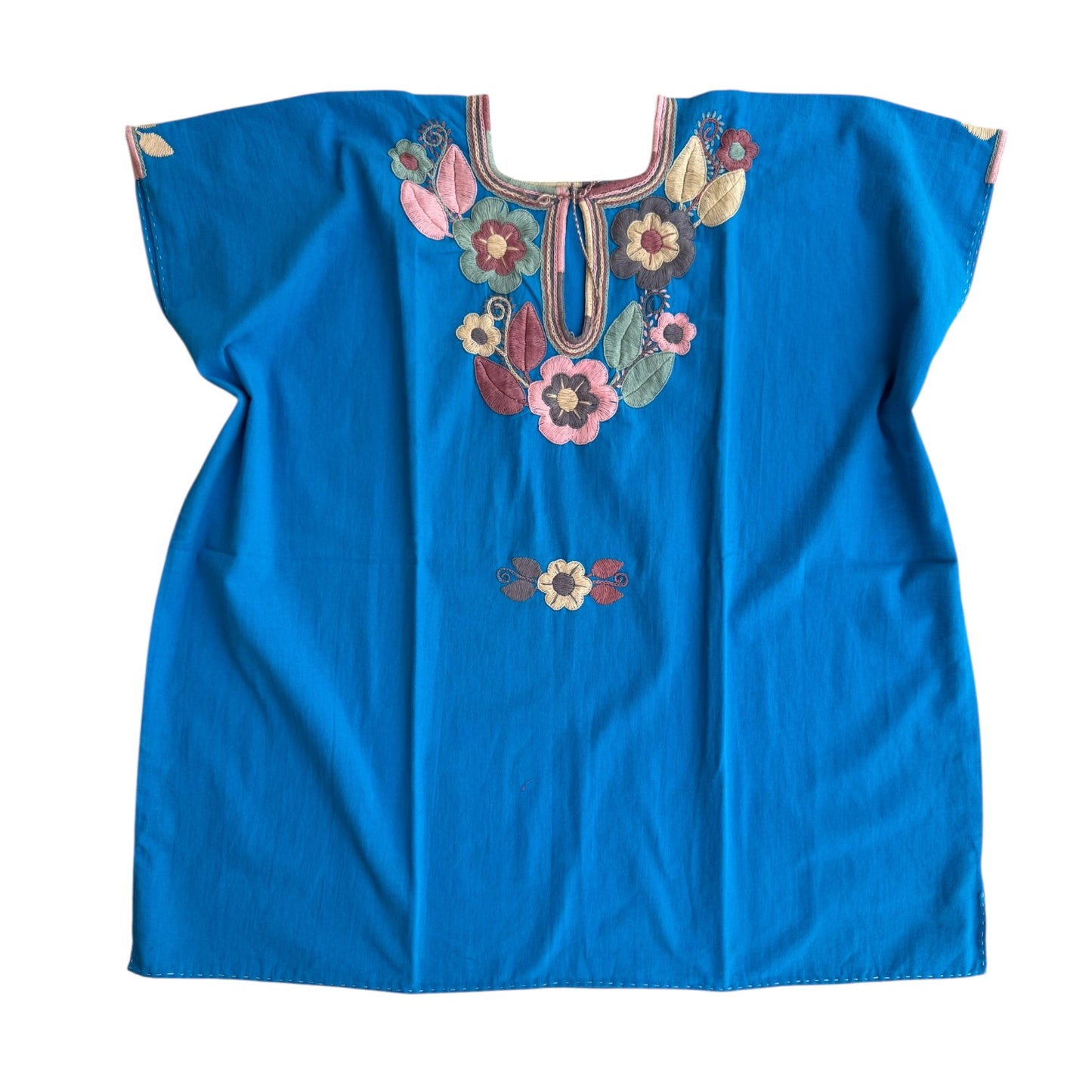 Blusa de manta bordada a mano talla XXL modelo Cadenilla Flor