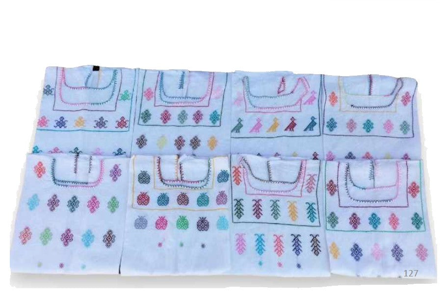Blusa Artesanal Mexicana modelo Mariposas Eco