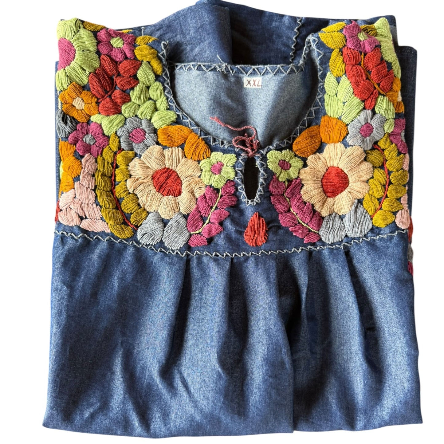 Blusa de mezclilla bordada a mano talla XXL modelo Macarena
