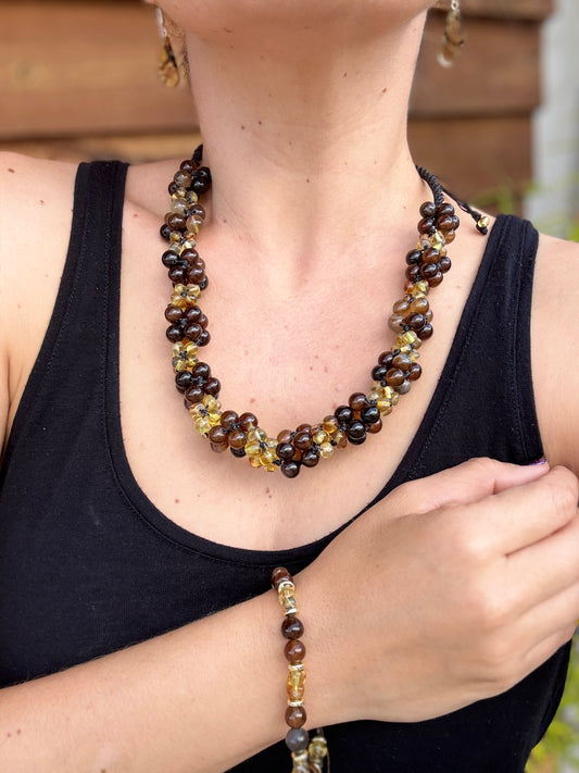 Juego Collar, Aretes y Pulsera de Ámbar, Ágata y Macramé