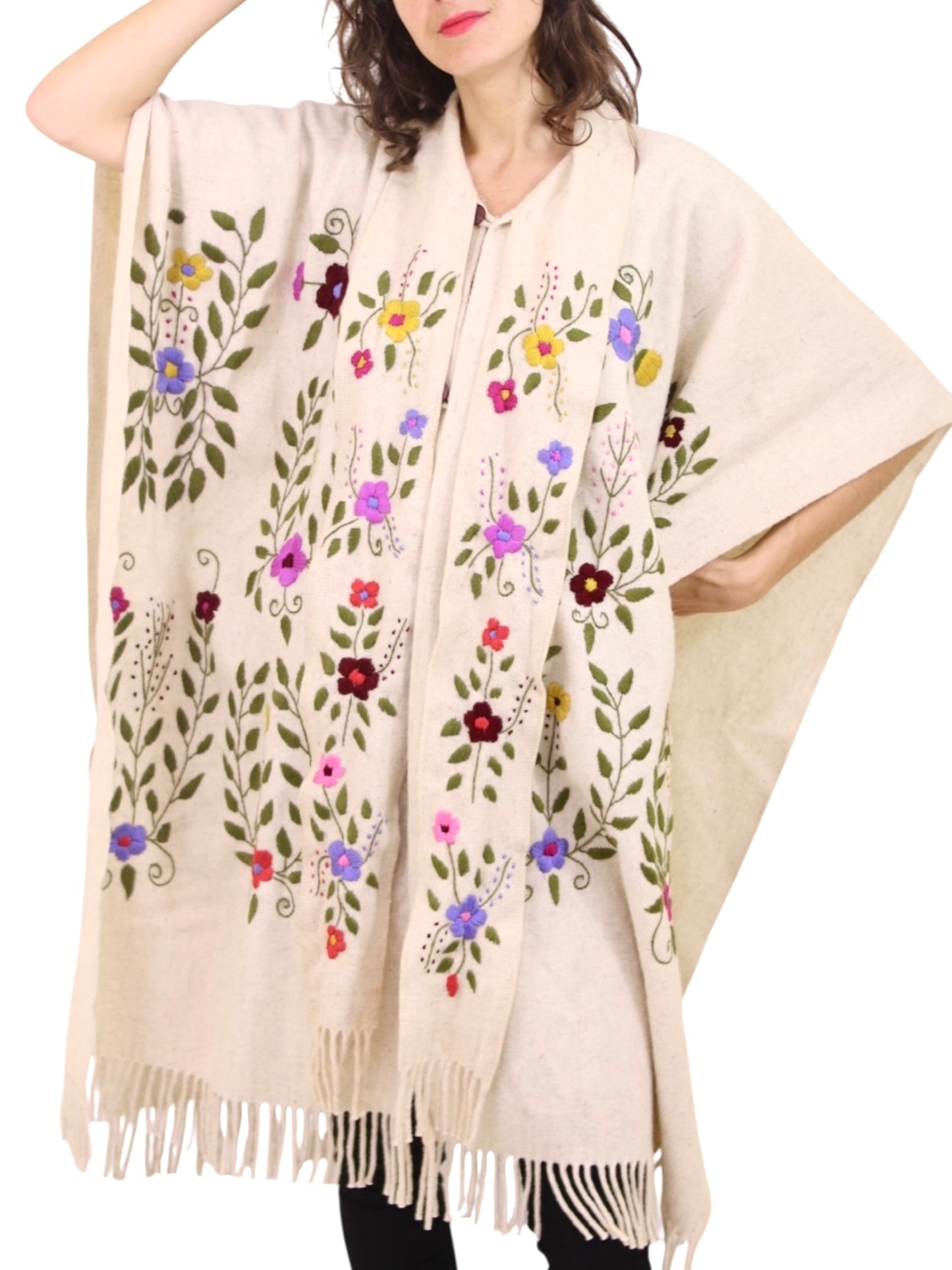 Poncho Bordado Mexicano modelo Violeta