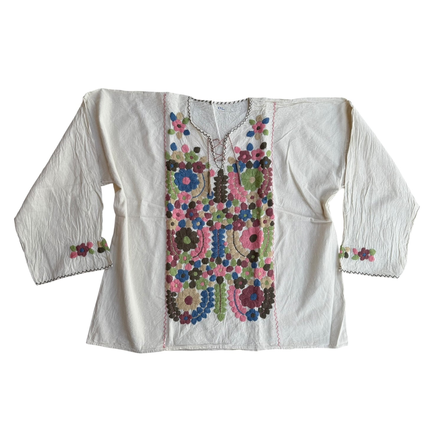 Blusa de manta bordada a mano talla XXL modelo Hortensia