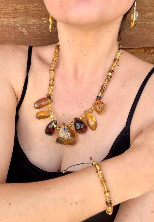 Juego Collar, Aretes y Pulsera de Ámbar