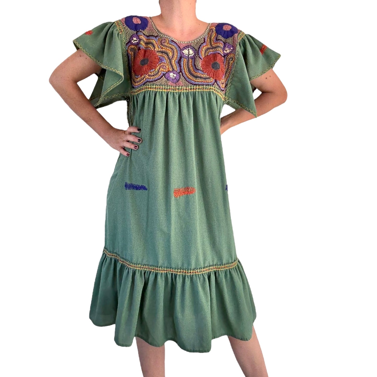 Vestido de lino Bordado a mano Artesanal Mexicano modelo Almira