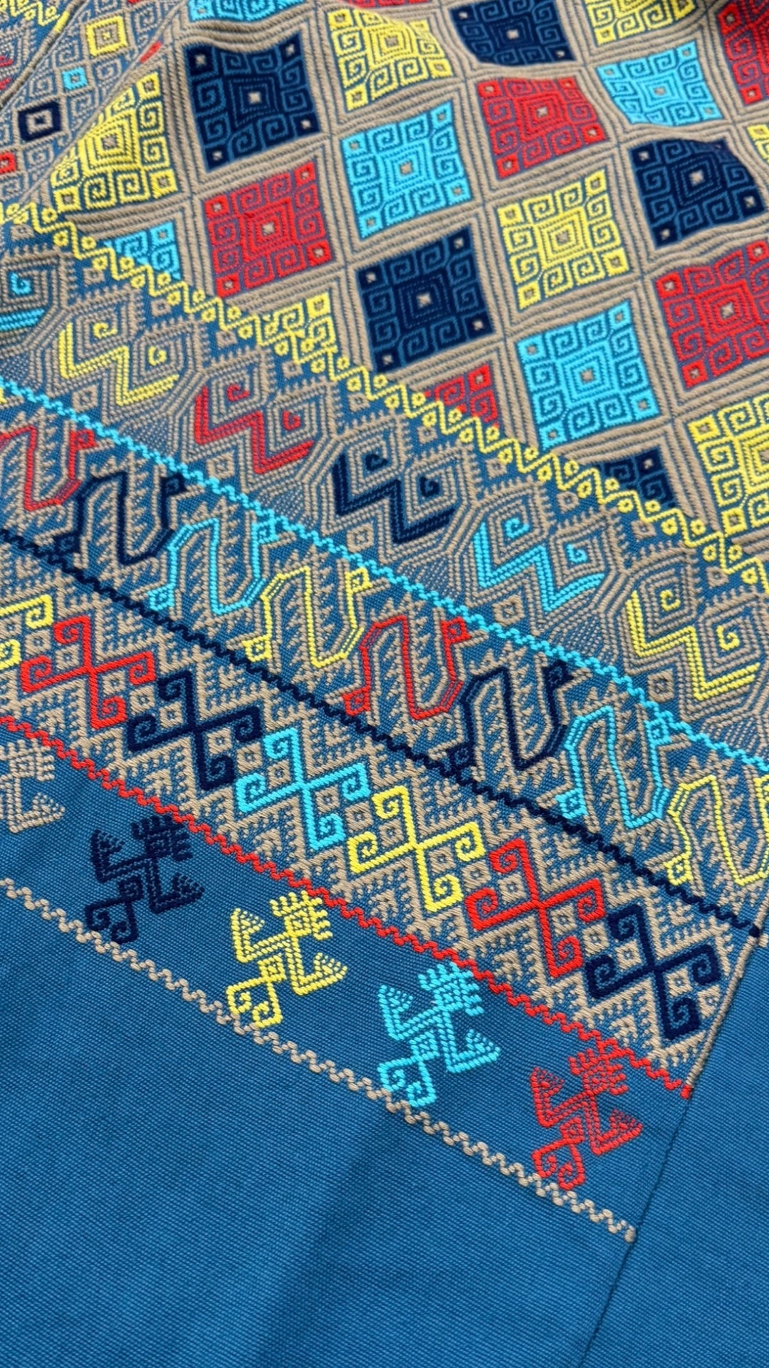 Huipil Ceremonial Aldama de colección azul