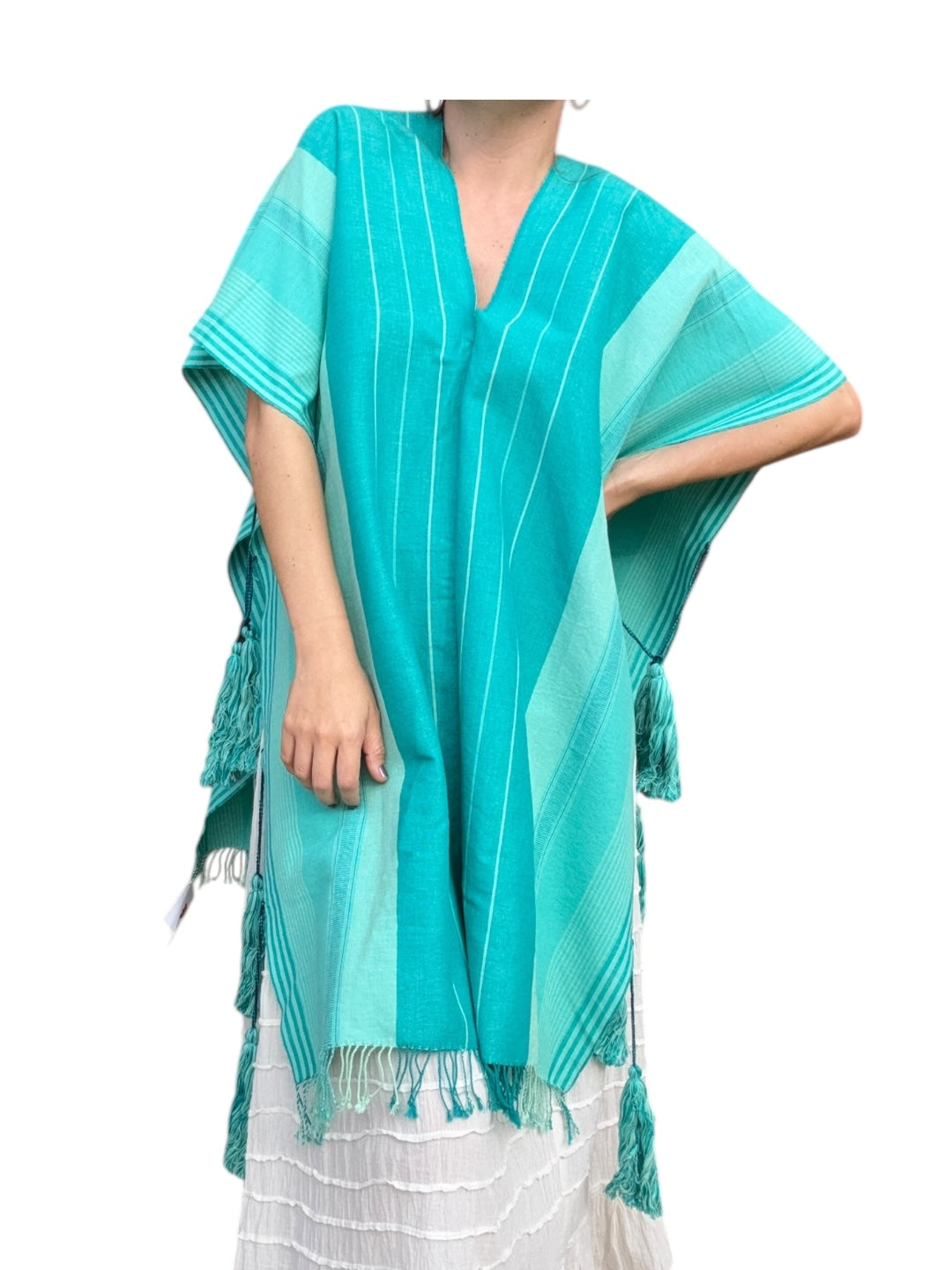 Poncho hecho en telar de cintura celeste