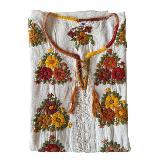 Blusa de manta bordada a mano talla XXL