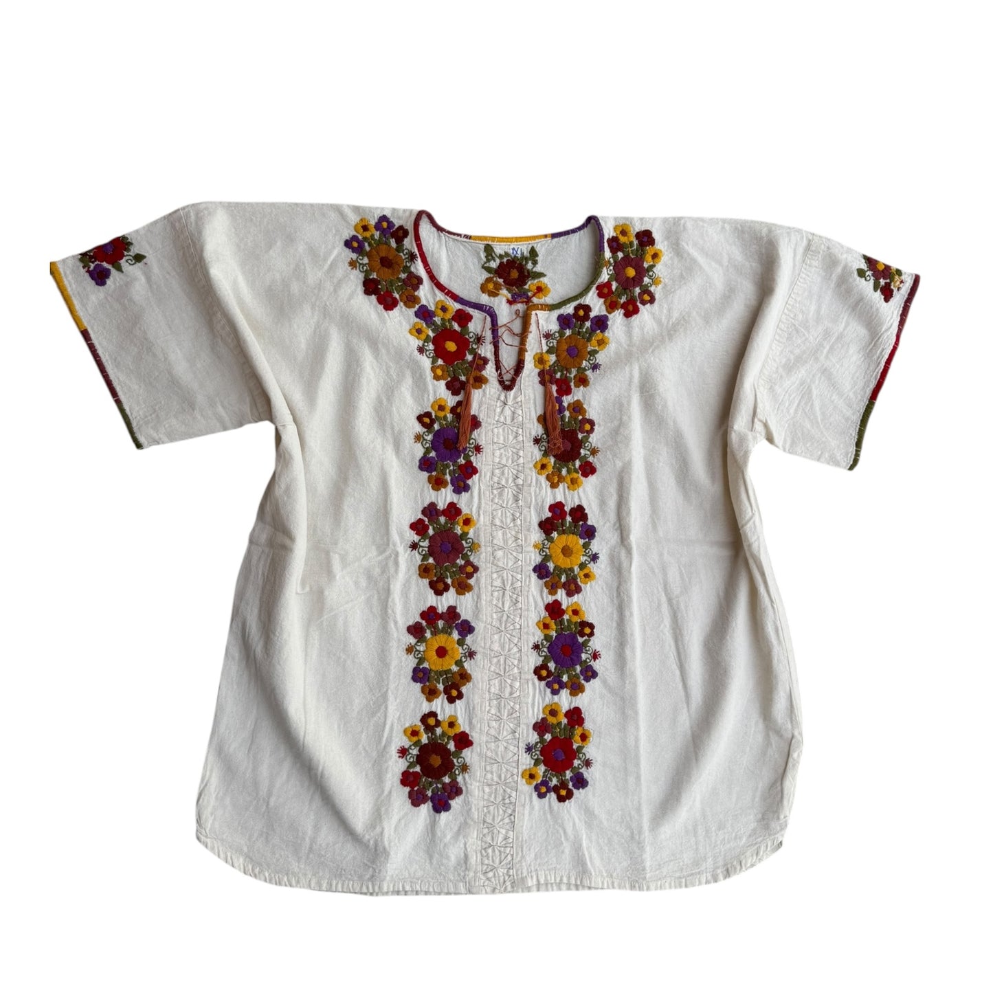 Blusa de manta bordada a mano talla XXL