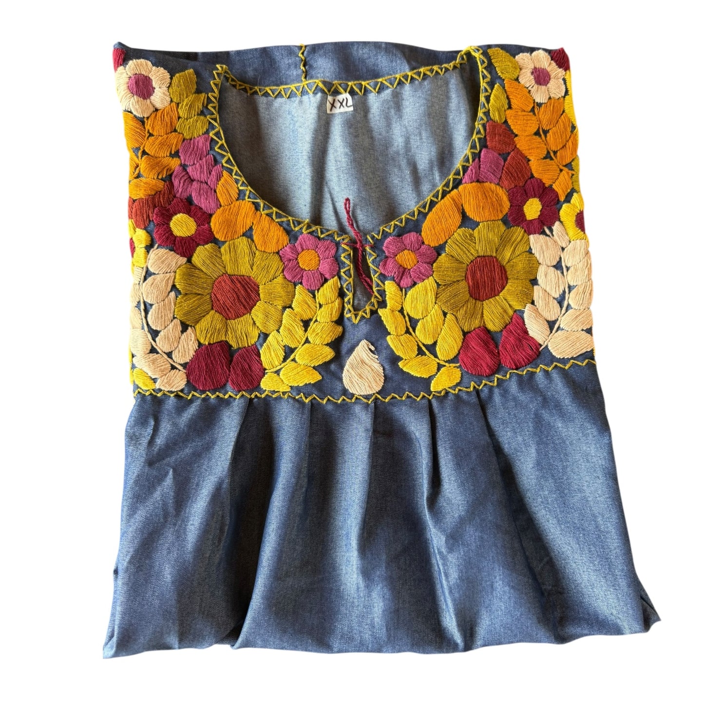 Blusa de mezclilla bordada a mano talla XXL modelo Macarena