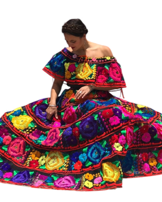 Traje Típico Artesanal Mexicano De Gala Bordado A Mano