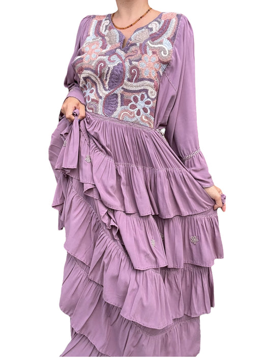 Vestido Fino Nudito Bordado a mano