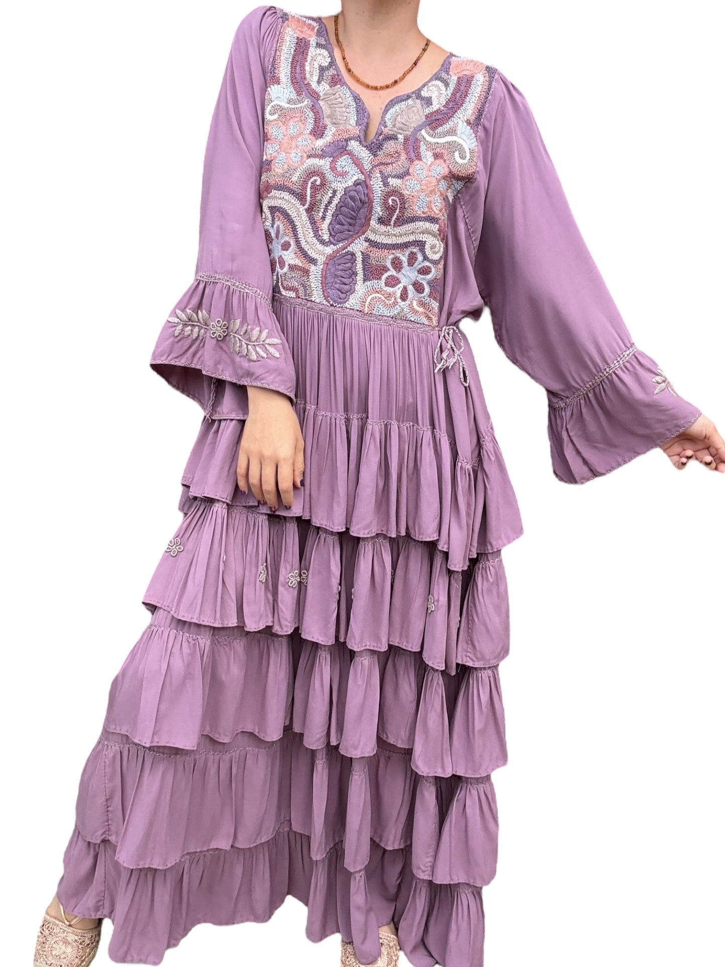 Vestido Fino Nudito Bordado a mano