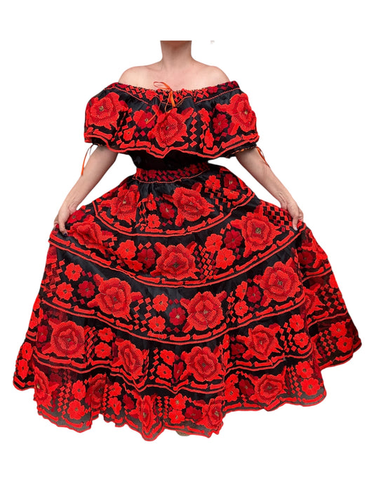 Traje Típico Artesanal Mexicano De Gala Bordado A Mano