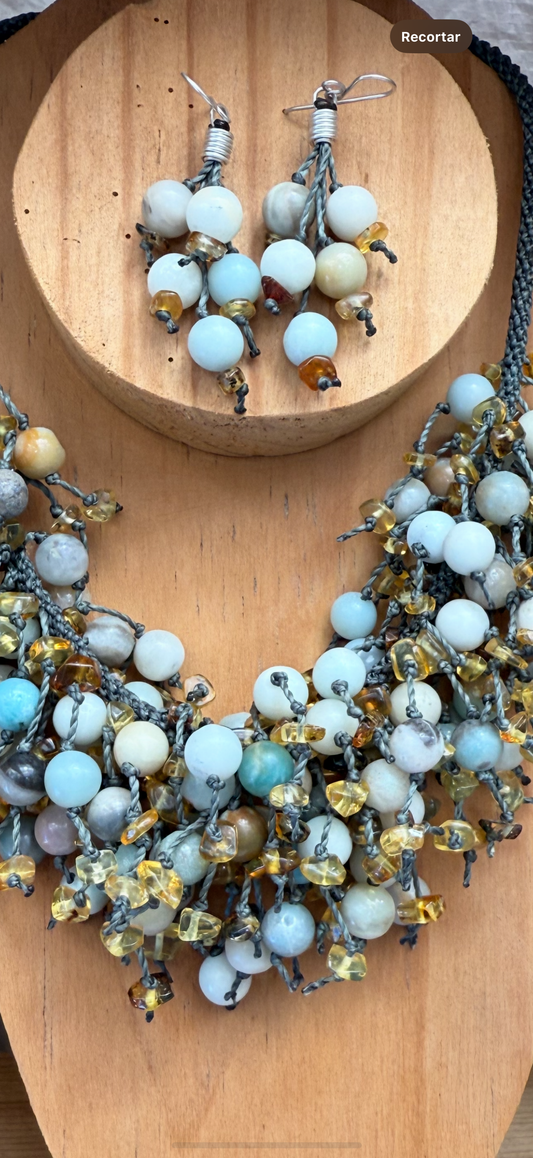 Juego Collar y Aretes de Ámbar y Amazonita