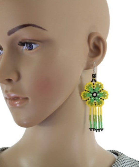Aretes Mexicanos de Chaquira modelo Flor Largo
